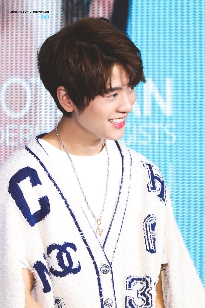 alluringboy0507's tweet photo. Wish you all the happiness in the world! 💗🌷
#XXSIVK 
#PorscheBDAY22nd https://t.co/jMM6QMnm24