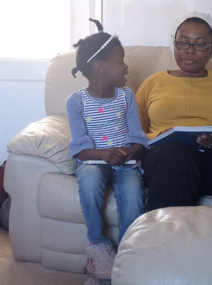 LonghillPrimary's tweet image. Tamama has been caught reading with her Mummy today. It looks like you're having a lovely time sharing stories together. We really do love our stories in F2. ❤️❤️ #LPSHull #EYFSReading #getcaughtreading