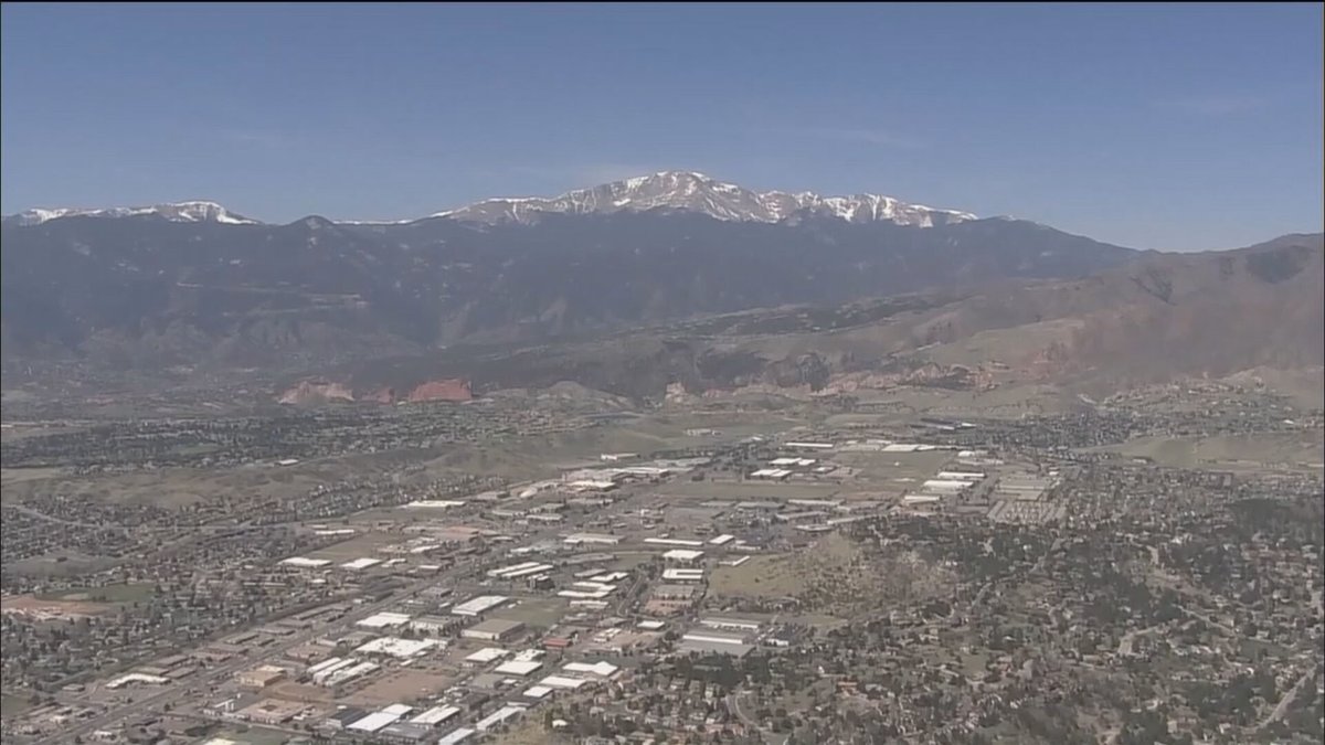 ben_warwick6's tweet photo. Always nice to see a little slice of home. This view comes from #Copter4 over Colorado Springs for the #HercsForColorado flyover happening soon. https://t.co/UPqaPLzeJ3
