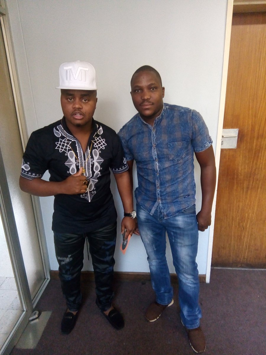 NtoyakheNdlovu5 tweet picture
