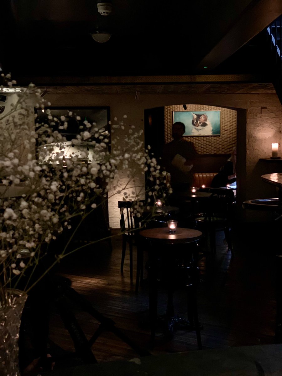 ⁣🍸🕯 Dreaming of nights like these... How about you guys?⁣