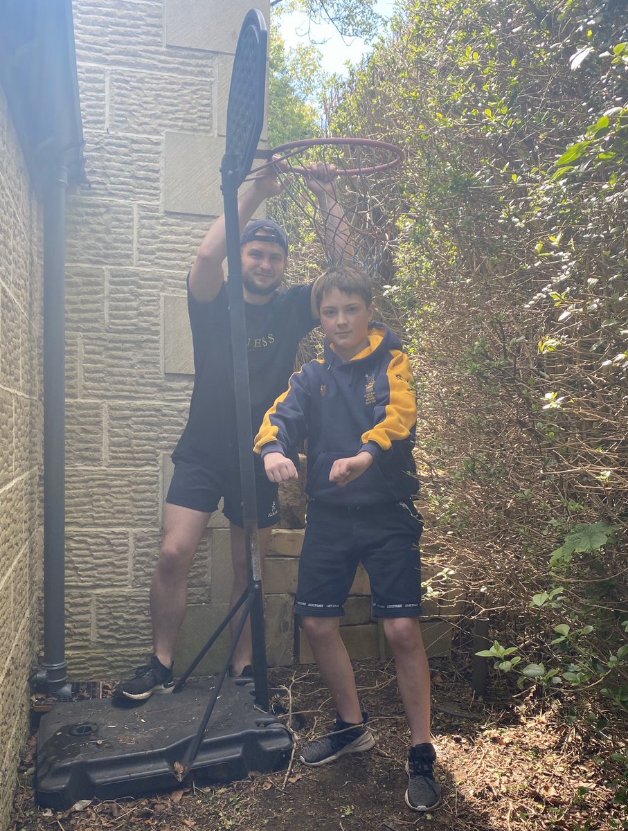sallyandjonny's tweet photo. Bike ride ✅ Gardening ✅ for Wednesday challenges (outdoor cooking a step too far for Mum mid-week) plus the pain of a post bike ride flat tyre 📌 @SedPrepSport #lunecsps https://t.co/yF8ZNljMfn