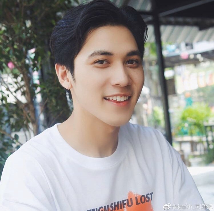 TPOPEntConnects's tweet photo. สมิธ นักแสดงช่อง 3
และ ไอเฟล MBO
สองคนไทยที่เข้าร่วมแข่งขันรายการ
we are young 2020 จากประเทศจีน
#weareyoung2020 https://t.co/6F4Rult3ux