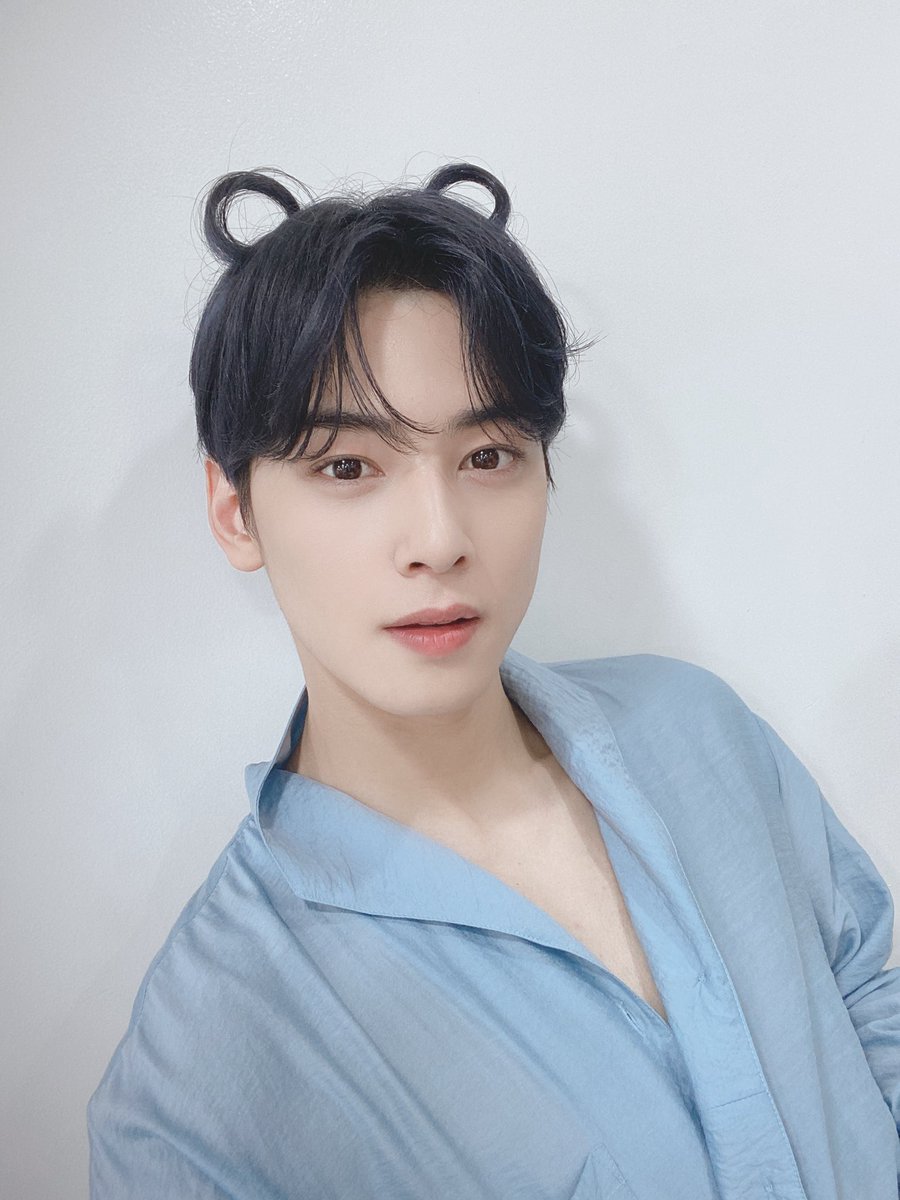 SpainEunwoo's tweet photo. [UPDATE] 200506
Actualización de #CHAEUNWOO en la cuenta de @offclASTRO 

"Cuando Aroha me llama 🐻🐻🐻"
#ProtectordeRoha

#로하수호 #아스트로 #gateway #knock 
Cr eng: astro_philic https://t.co/32Gv0l0PZ5