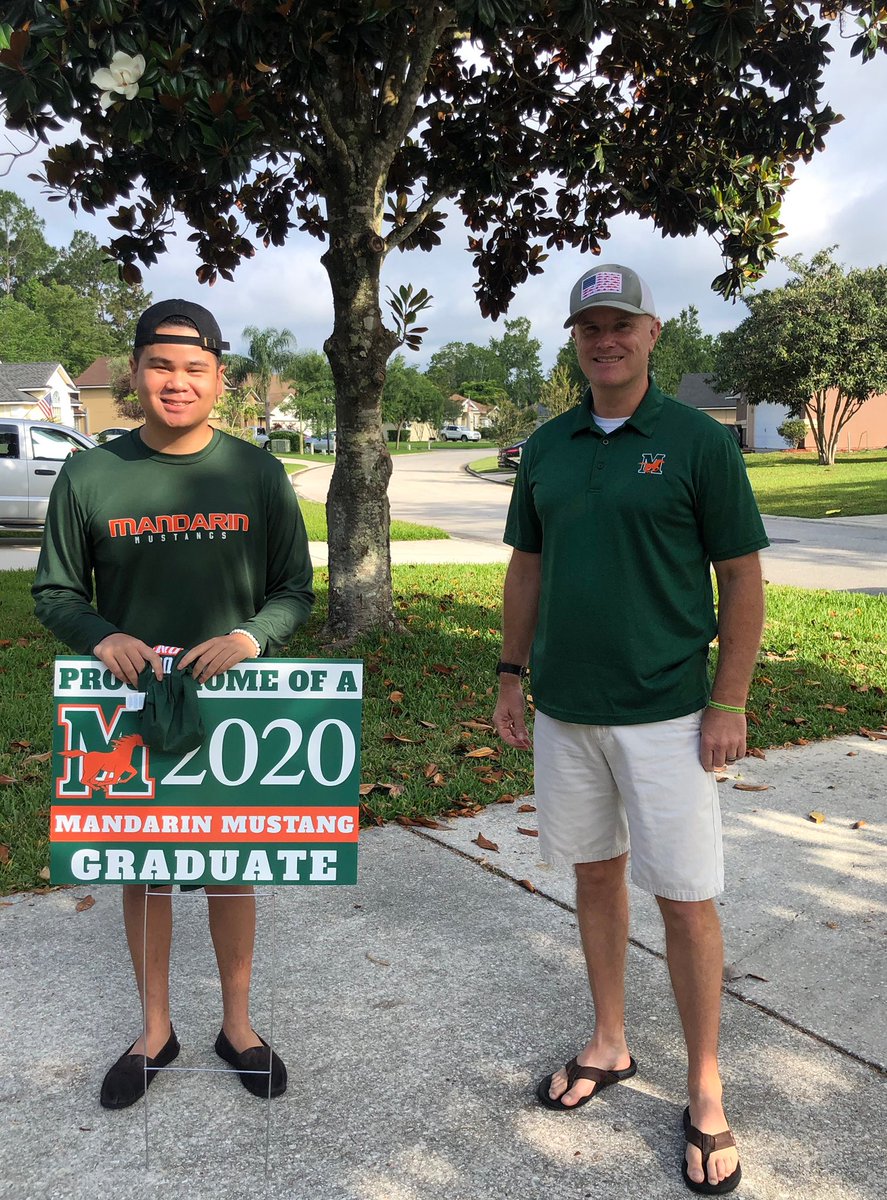 More photos from delivering signs to 2020 Mustang graduates! <a href="/MHS_Seniors2020/">MHS C/O 2020</a> <a href="/DuvalSchools/">DCPS</a> <a href="/Activities_MHS/">Mandarin Activities</a> <a href="/MHSsportszone/">Mandarin High Sports</a>