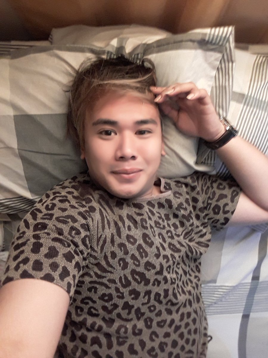 LemarAtamurt's tweet photo. Ilang pekeng ngiti paba ang dapat kung gawin para magmukhang masaya? 🤣🤣🤣

#REYALIDAD https://t.co/UmL2oXdnF2