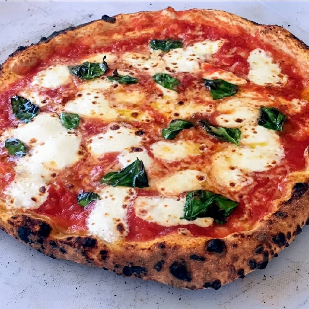 SauceeSicilian's tweet photo. Edmond Wednesday Tonight - Reserve at Still Meadows - 5701 NW 161st Cir from 5-730 pm. Call in your order for pick up to 405-412-0789 or 405-334-8470. #WoodFiredPizza #NeapolitanPizza #DeathBeforeDeepdish #BallsDeepInItalianHeritage #FoodTruck #GetSaucee #SauceandBalls #OKCF… https://t.co/ayh45f2OSt