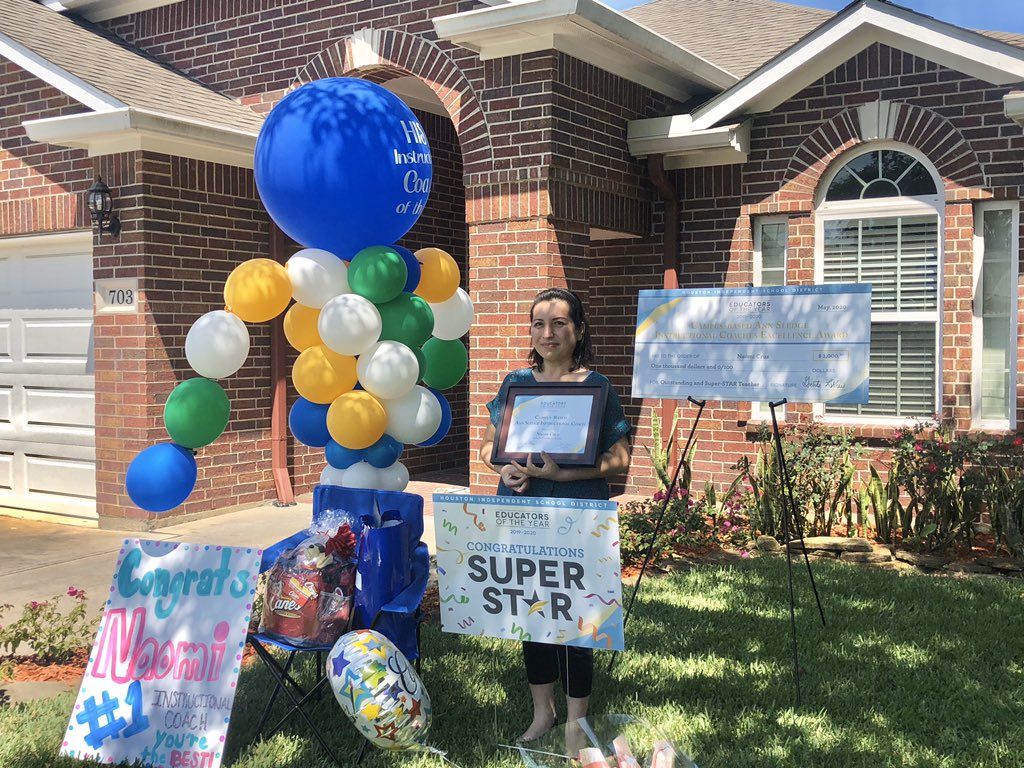 EscuelasHISD's tweet photo. Congratulations to Mrs. Naomi Cruz fromDeAnda ES. She is HISD’s Elementary Instructional Coach of the Year!!! Your HISD family is proud of you! #TOYawards @Deanda_HISD @HoustonISD @TeamHISD @NicoleMooreHisd https://t.co/57flNGsHDe