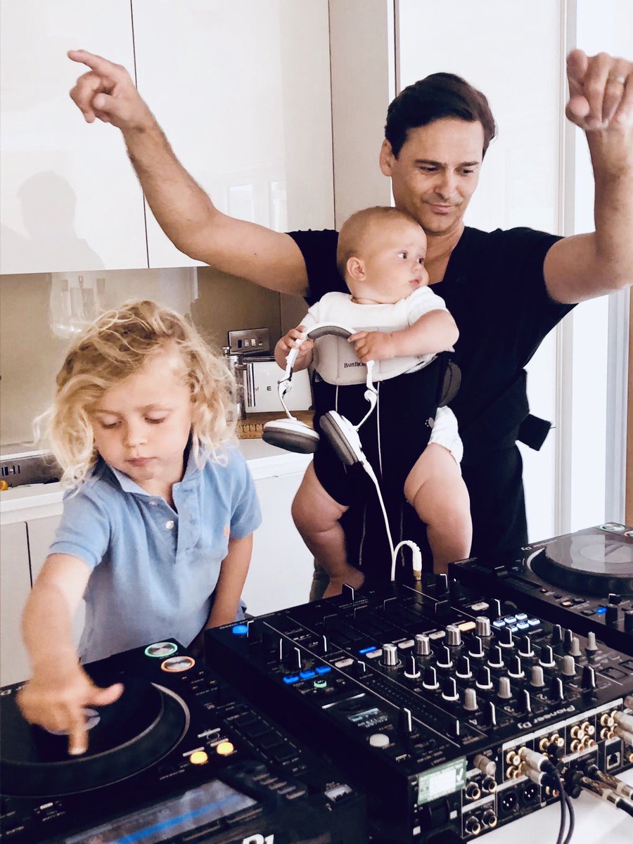 MarcVedo's tweet photo. Huge thanks to my technical team for helping me get my live stream ready for the weekend #dreamteam #djmagofficial #housemusiclovers #technomusic #techhouse #futurehousemusic #electronicmusic #electronicmusicfestival #mixmag #mixmaglab #mixmagbrasil #djmagazine https://t.co/Bo7YJ2Hry9