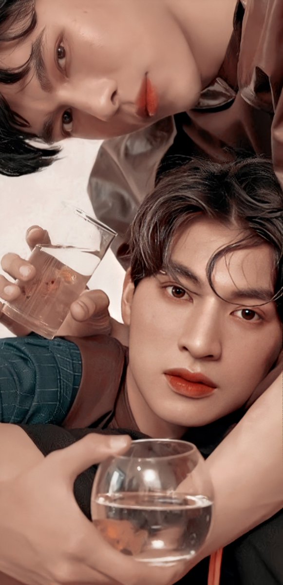 Raycollinsworld's tweet image. 𝙇𝙤𝙘𝙠𝙨𝙘𝙧𝙚𝙚𝙣𝙨 #YYYมันส์เว่อร์นะ 
#MewGulf #Talaylay #brightwin