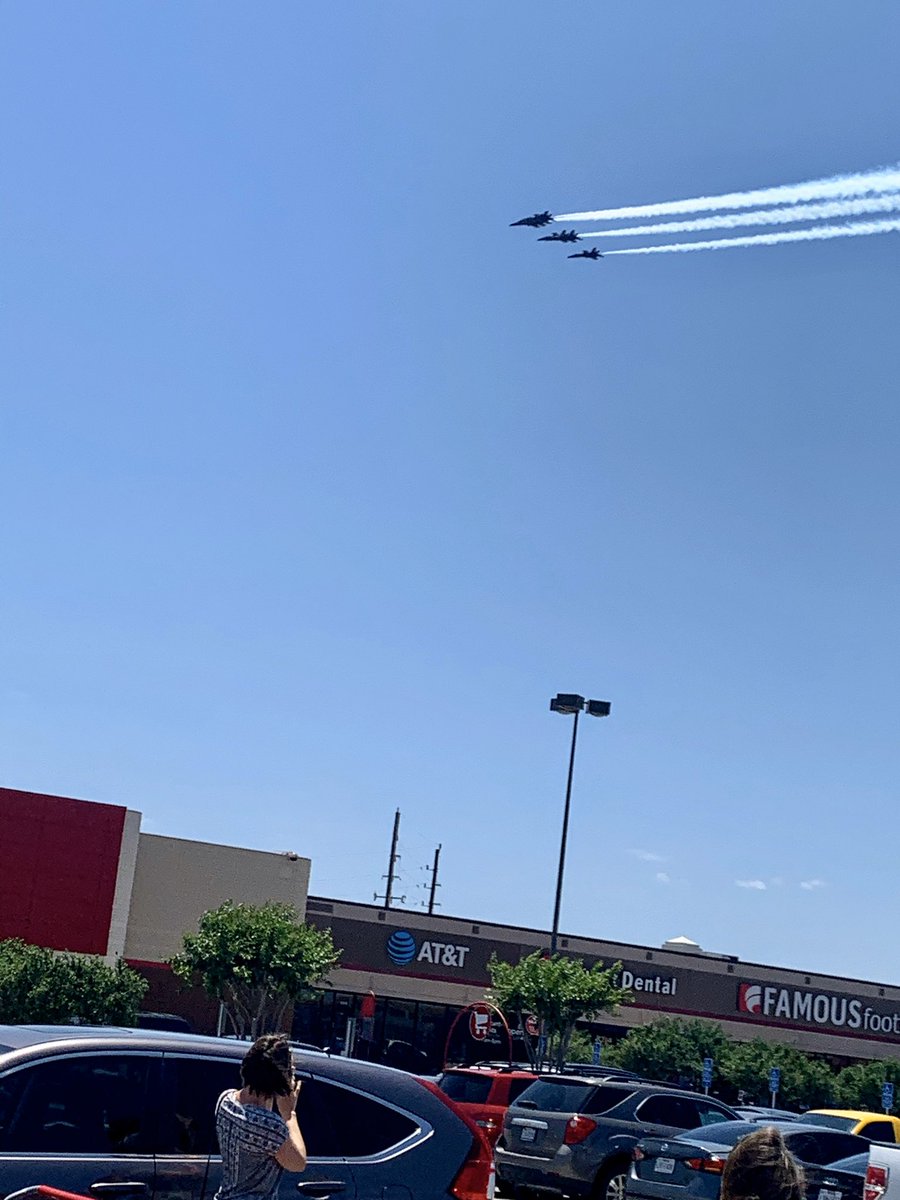 I stopped by Target on my lunch break from work, even though I’m working from home. I was happy to catch a glimpse of the Navy’s Blue Angels flyover honoring frontline and essential workers. Truly beautiful and amazing!
#covid19 #navyblueangels #blueangels #coronavirus