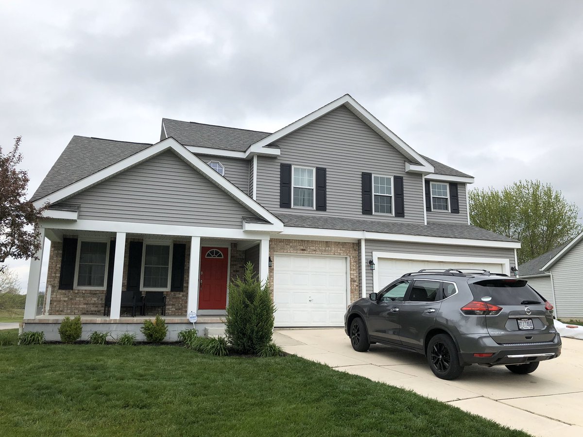 MollyHinks's tweet photo. Go big or go (stay) home? Tired of old white siding flying off the house with every wind gust, we went big. New siding, new color. Seems like a new house! #repairchallenge #C4PZCMA https://t.co/rI3km6K6lA