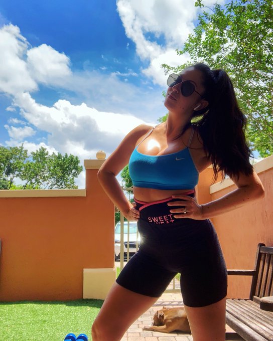 92 degrees 💦 https://t.co/CaT7d66bxU<a href="/tag/misscoedjan2014"class="tags"><span>#misscoedjan2014</span></a>