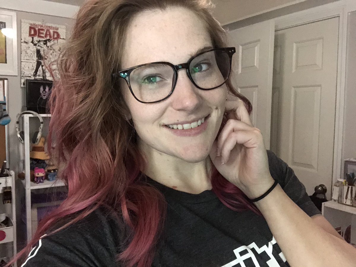 Ashaife's tweet photo. Hi, yes, we are live &amp; we’re gonna talk about Eco 👏🏼 Freaking 👏🏼 Lifestyle ♻️🌿

Then make our build challenge 🥰
https://t.co/M8dqbPzZKi https://t.co/cxrrXOE2W3