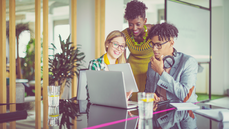 gbmribeiro's tweet photo. Novo curso de startups e empreendedorismo.
15 módulos, 7h de vídeos, mais de 100 aulas!
https://t.co/Plv3DqYL41
#curso #empreendedorismo #startup https://t.co/9Bv7RAeLhE