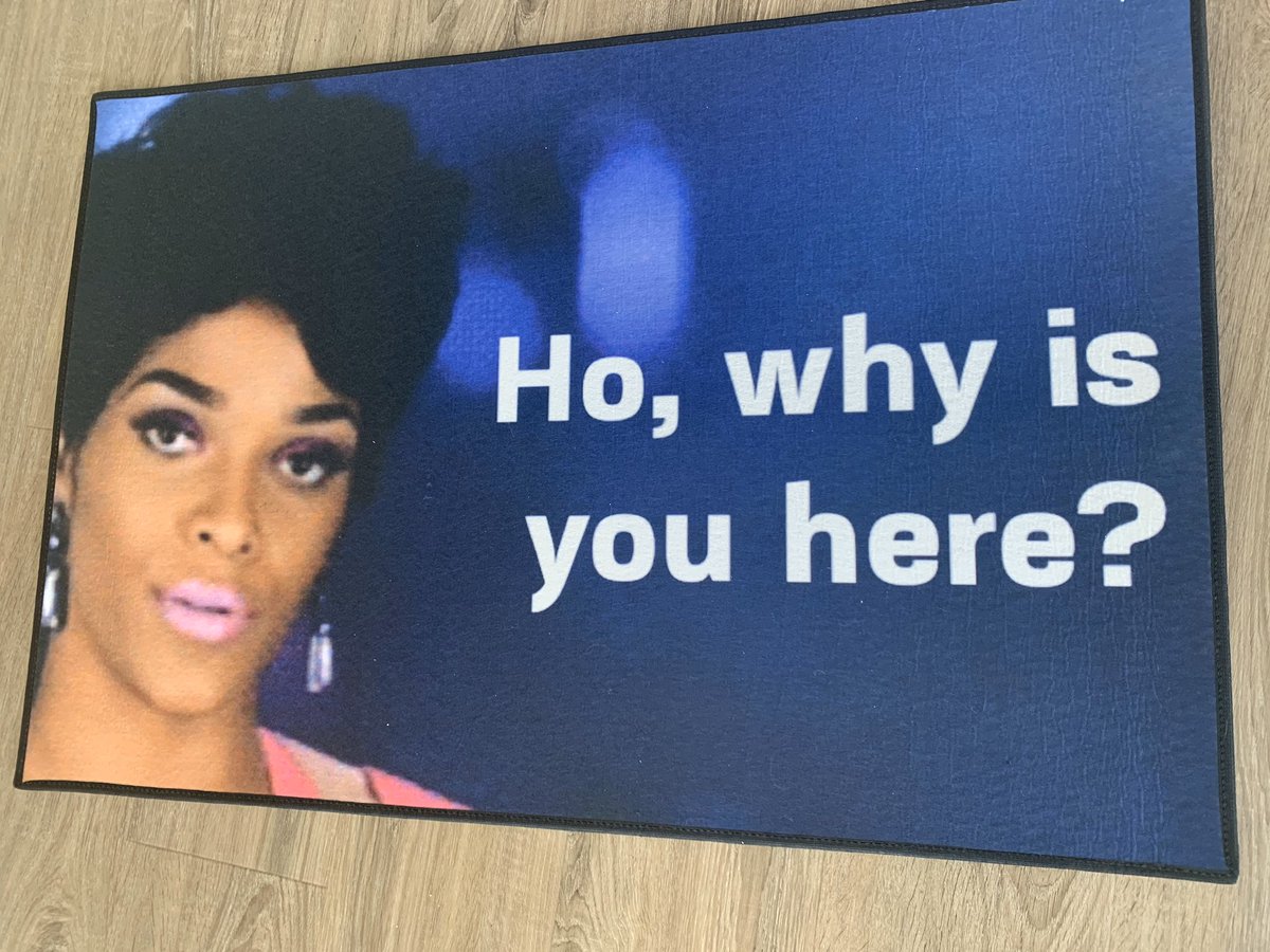 robreeezy's tweet photo. So I customized my own doormat😂 https://t.co/I0xlGSs72l