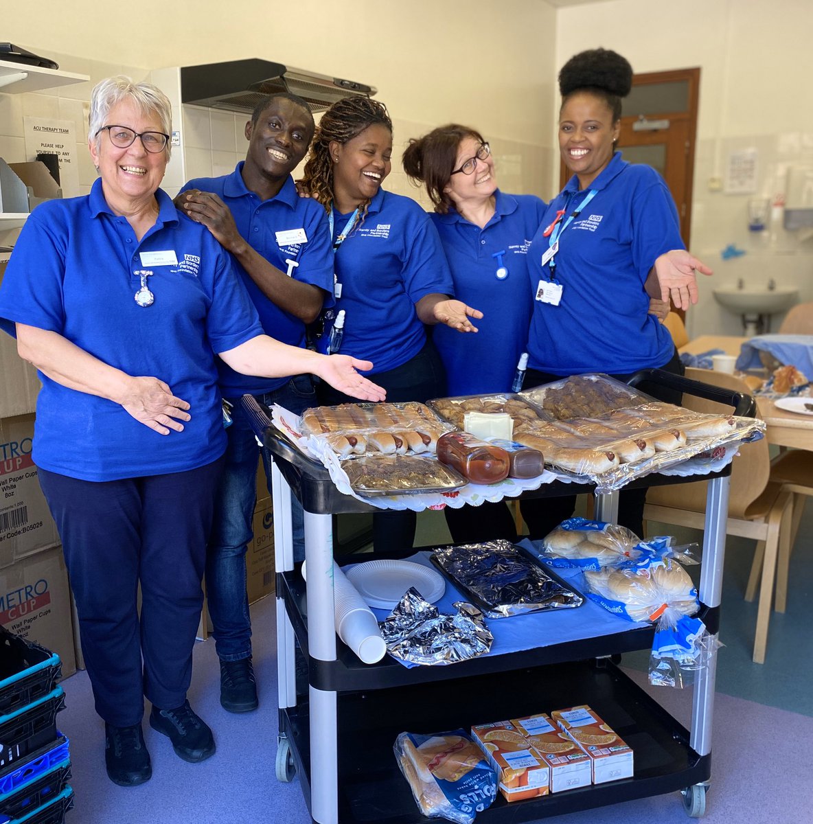MaryPfende's tweet photo. We had such a funfilled day at Blake Ward, by hosting a BBQ for people who use our services, really important we keep everyones spirit high during these challenging times. Beautiful weather and most of all everyone had a fantastic time..just like one big family😀 https://t.co/xDGn2K92ce