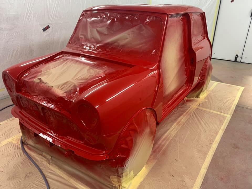 miniphernalia's tweet photo. Our #ClassicMini #Mini7 is well on its way to going back on the road #MiniRestoration #MiniRespray #MiniSeven #minise7en https://t.co/88JjT2STrm