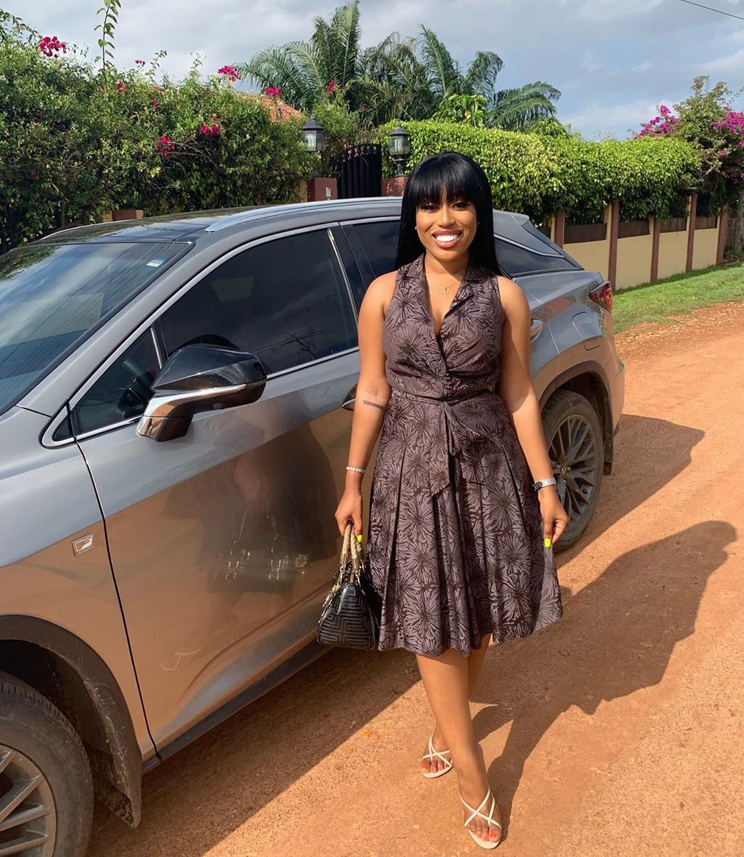 Wendyshayganggh's tweet photo. Happy Wednesday 
Good things are here 🤫❤🌹
@iamfantana #blowngh #rufftown #fantanaarmy #Ahmidhat https://t.co/e6lM3lUmSe