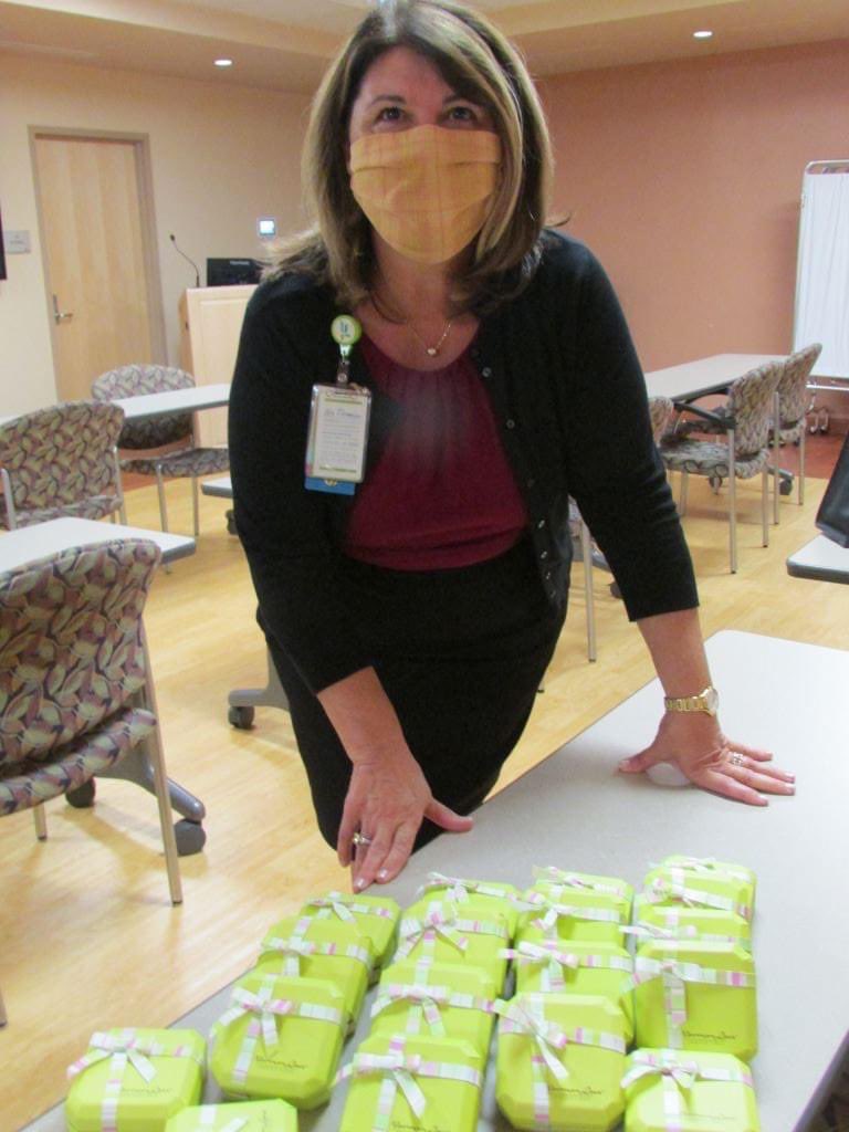 Lee_Health's tweet photo. In partnership with Frontline Foods SWFL, Norman Love Confections and FineMark National Bank &amp; Trust are gifting a four-piece box of decadent artisan chocolates from Norman Love Confections to 4,500 nurses at Lee Health! 

#YearoftheExceptionalLeeNurse
#LeeHealthStrong https://t.co/uLlZ6AJz82