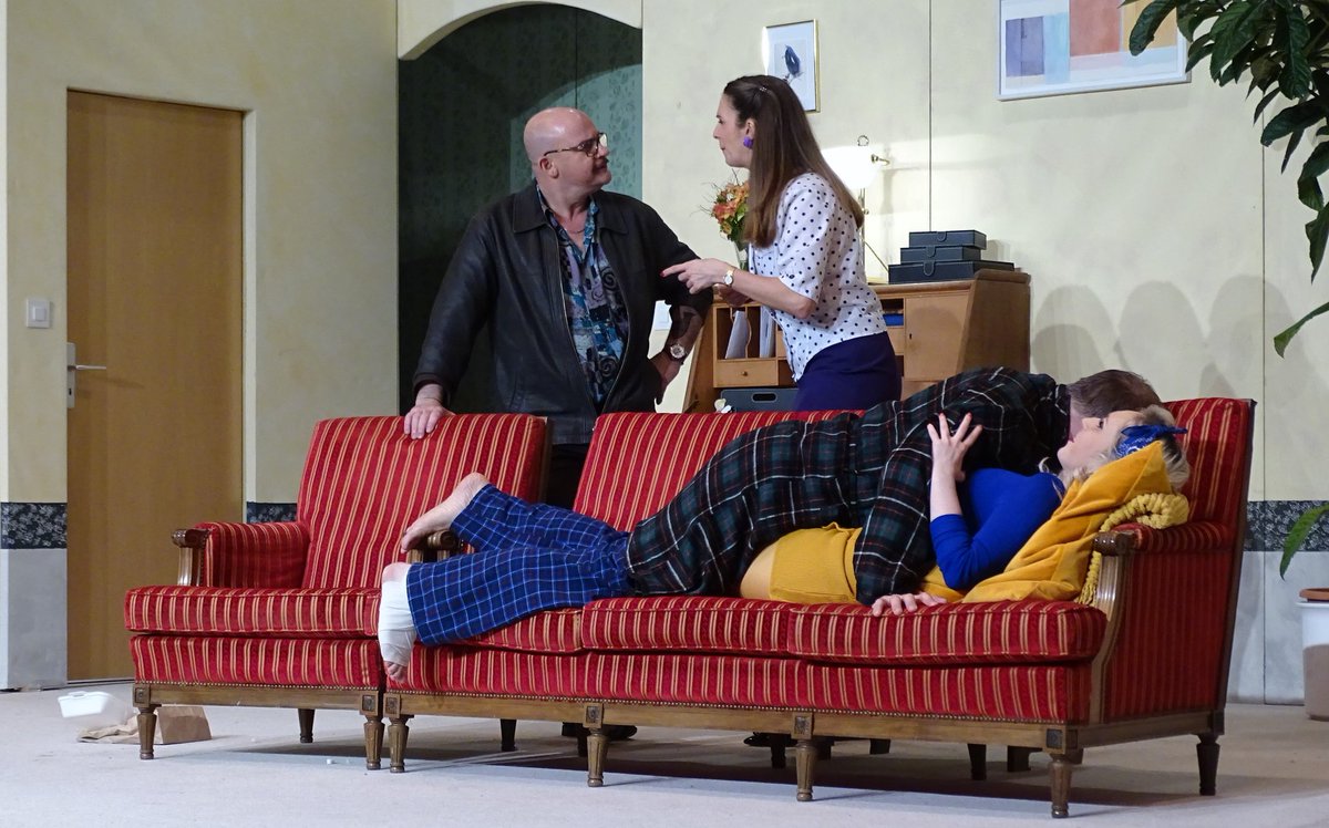 thvstein's tweet image. Hast du Lust, auf den Brettern die die Welt bedeuten, mit uns Theater zu spielen?
Wenn du über 40 und männlich bist, dann melde dich bei praesidium@thv-stein.ch damit wir uns mit dir in Verbindung setzen können.