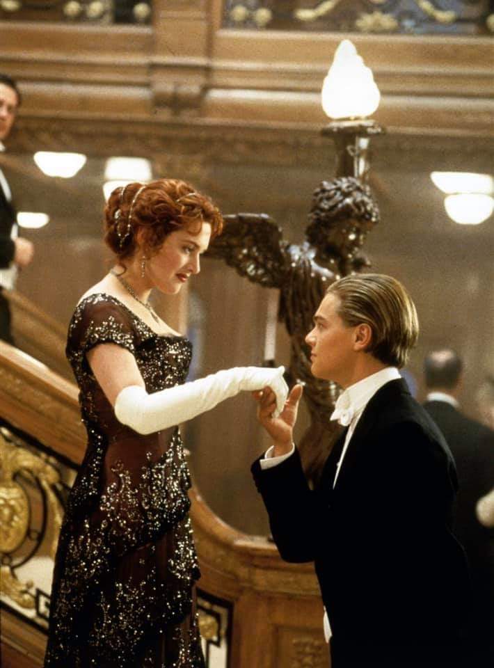 CroautusGonzo's tweet image. La primera cita/7 horas después 😂😂😂😂