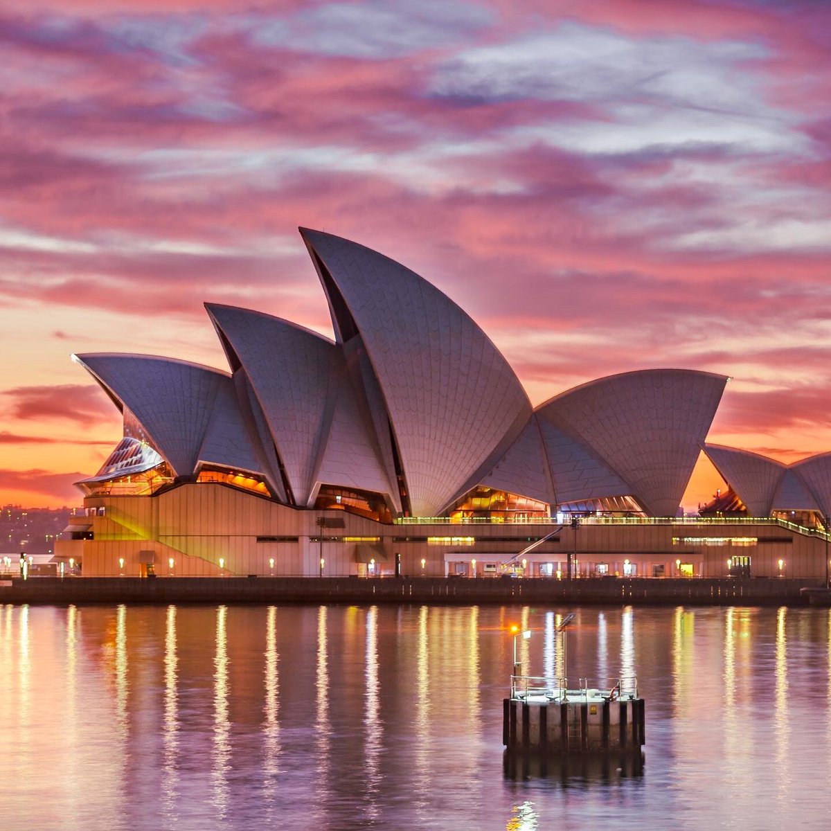 planborealis's tweet photo. Cada vez falta menos para poder viajar a todos esos increíbles lugares
#australia #sidney 🐨 #amoviajar❤️ #conoceelmundo #Australia https://t.co/xbXQpHuwAE