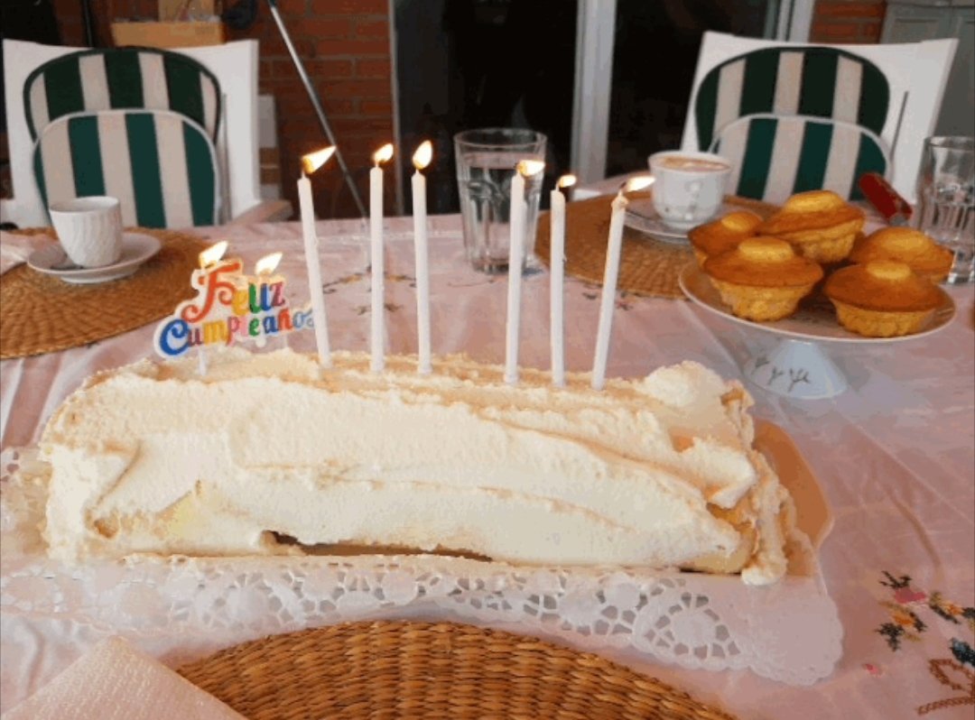JavierTbl's tweet photo. En la Fase 0 (o fase primera, o de preparación o preparatoria) que es la primera de cuatro fases, que son 3 y que duran 2, ¿puedo soplar las velas de mi cumpleaños? @sanidadgob con lo que habla @sanchezcastejon podia un dia aclararme la duda. https://t.co/ksBMZmFfEn