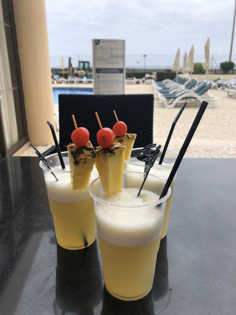 samfev's tweet photo. @sallymorris238 @debteague67 We should be in our room now!! Miss you girls sooooo much! #3 #364days 😜😘 https://t.co/Iv2egBYRkS