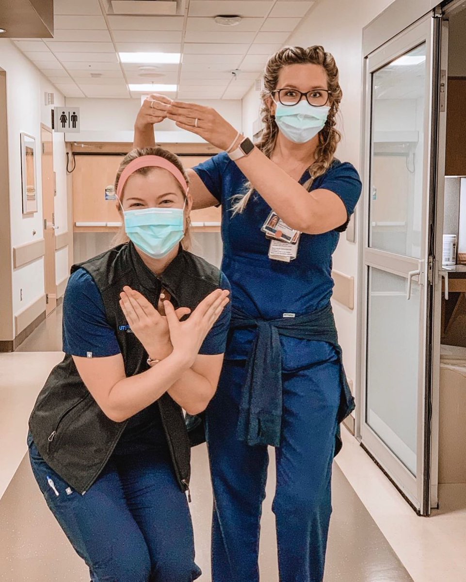 It’s #NationalNursesDay and we want to thank all our sisters who are working long hours and going above and beyond during the current pandemic. Tag a Pi Phi nurse to share your appreciation. ⬇️
📸: @brittnie_huber