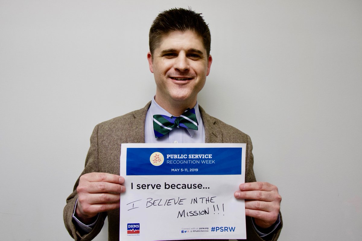 DoD_EHR's tweet photo. Exactly one year ago today, #DHMSM's James Perkins and CDR Alex Holston shared why they serve! #PSRW https://t.co/uIkFbSMp3H