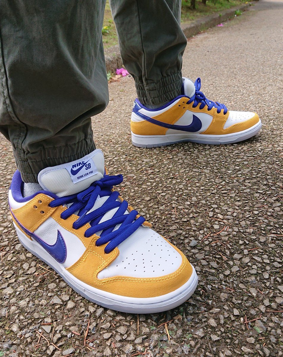 nike dunk low sb laser orange