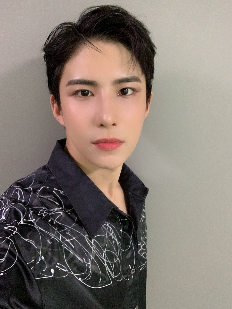 KimSeyoonFR's tweet photo. 📷 | 05.05.20 | TWITTER 🤖

➧ “Choices, avez-vous regardé The Show et Idol Radio aujourd'hui ??
C'est tellement bon d'arriver à vous voir le Jour des Enfants !! Merci beaucoup et je vous aime 🤭”

© @official_ACE7
🇬🇧 acetranslation
🇫🇷 KimSeyoonFR https://t.co/Y0b32UHtlO