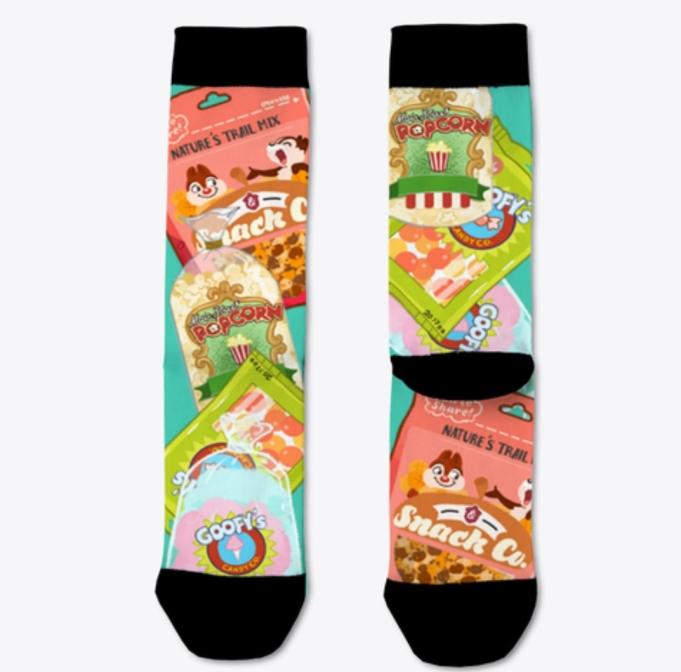 SparkParksMC's tweet photo. Brand new designs now available on our merch store! 🤩
Now offering free shipping on any purchase when you use this link: https://t.co/5twoHuCHRY! ✅

This special offer lasts only until May 20th!
Special thanks to @anivator_ for all of their wonderful design work! ❤️
#Emporium https://t.co/KKewJbVnDU