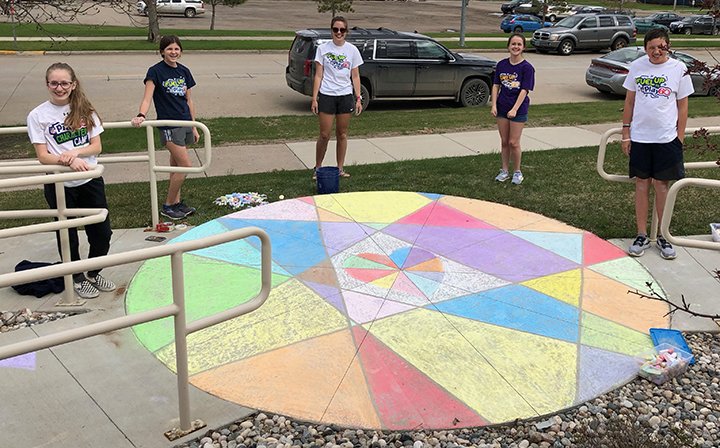 VCFUTP60's tweet photo. Valley City FUTP60 Spreading a little cheer at the Sheyenne Care Center. @HiLiners @MidwestDairy @FUTP60 @cheerRD @VCPSSuper https://t.co/YyX0VHowLy