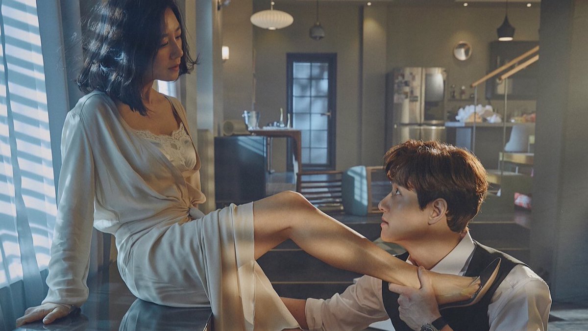NetizenDrama's tweet photo. Most Searched Dramas in 5th week of April 2020:

1. #TheWorldoftheMarried 
2. #HospitalPlaylist 
3. #GoodCasting 
4. #TheKingEternalMonarch
5. #WhenMyLoveBlooms 
6. #OnceAgain
7. #FineMeinYourMemory
8. #365RepeatTheYear 
9. #BornAgain
10. #WantATaste https://t.co/8rKxdBSrXb