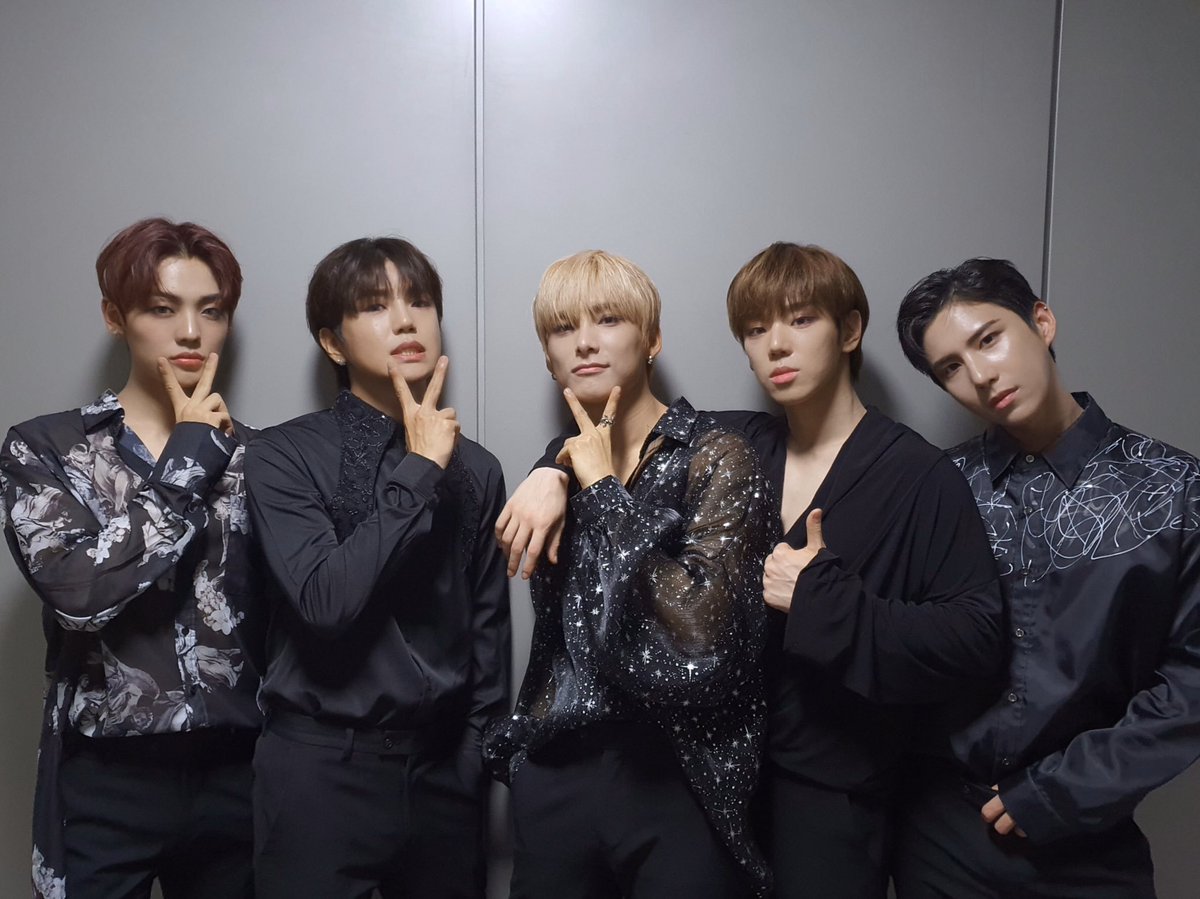 KimSeyoonFR's tweet photo. 📷 | 06.05.20 | TWITTER

➽ Seyoon apparaît sur des photos postées sur le compte japonais du groupe ♡

© @ACEofficial_jp
KimSeyoonFR https://t.co/PkfJexUY1T