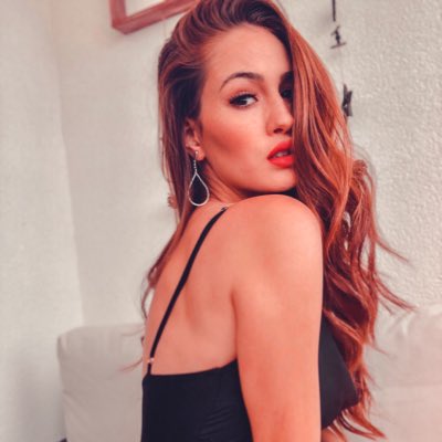 Deise Caroline tweet media