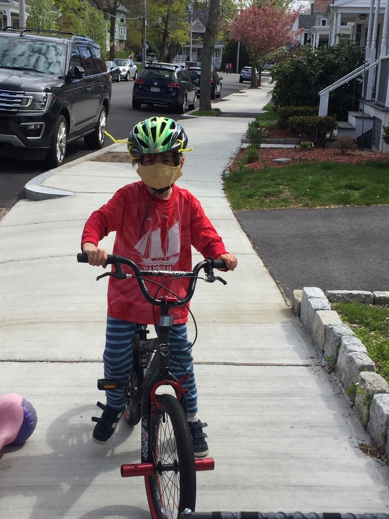 RoBrown916's tweet photo. Another ride past school on Hannah's Virtual Walk, Ride and Roll day
♥️ https://t.co/sNPQ5e8MJ5