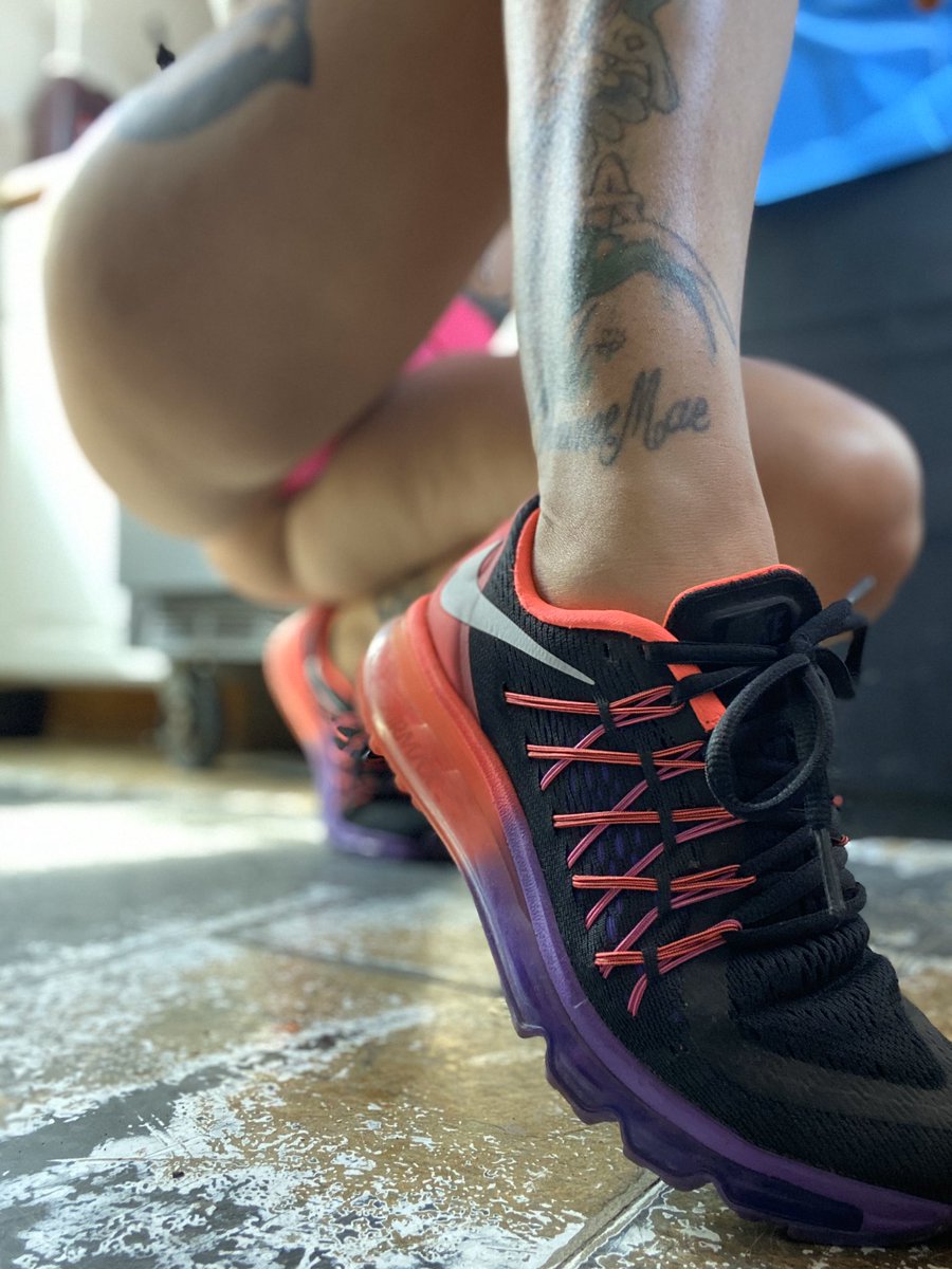 xo_rybaby's tweet photo. #nikegamestrong https://t.co/mc45mG7ecq
