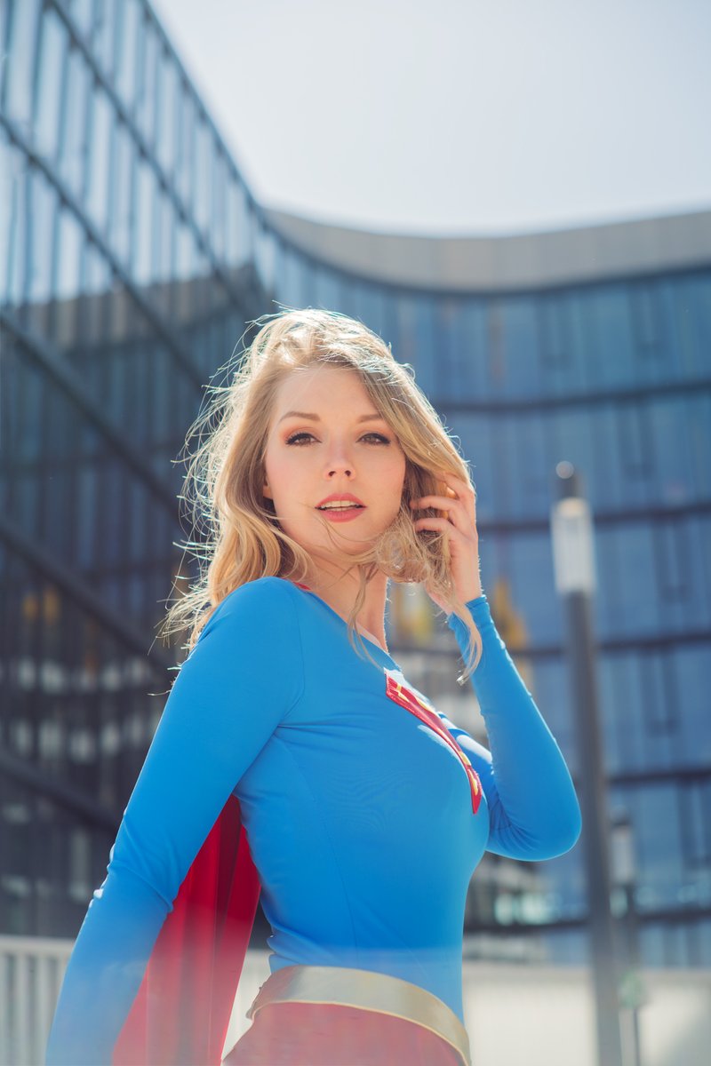 Lie_chee's tweet photo. Not all heroes wear capes - but some do.

Photos by @smweissbach 
#Supergirl Cosplay by me https://t.co/9vbfNPkUQz