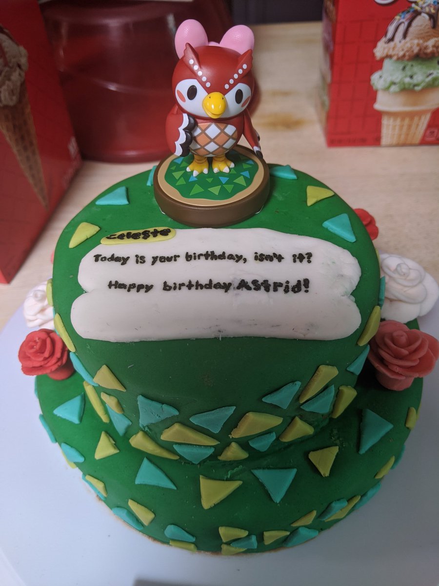 AstridCrossing's tweet photo. I'm..... actually speechless, my boyfriend is amazing 😭😭😭😭😭😭
#AnimalCrossing #AnimalCrossingNewHorizions https://t.co/PtxqoeYb1N