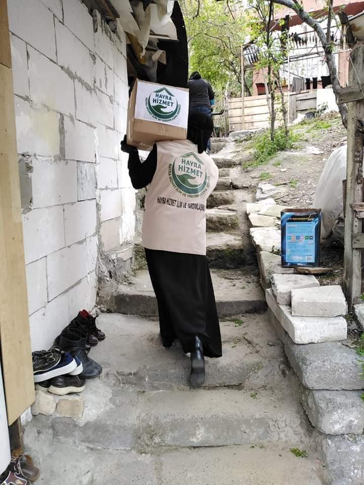 HayraHizmet's tweet photo. #EvdeKalTürkiye
#Korona'dan Dolayı #Ülkemizde 65 Yaş Üstü Ve İşten Çıkarılan Ailelerimize #Gıda Kolisi Ve #100_TL Nakit Yardım Teslim Edildi.
#Ramazan Ayı #Bağışlanma #Arınma #Bereket Ayı Gelin Sizlerde Hem Ülkemizde Hemde #Savaş Mağduru Kardeşlerimizi Unutmayalım. https://t.co/w4399fD2mR
