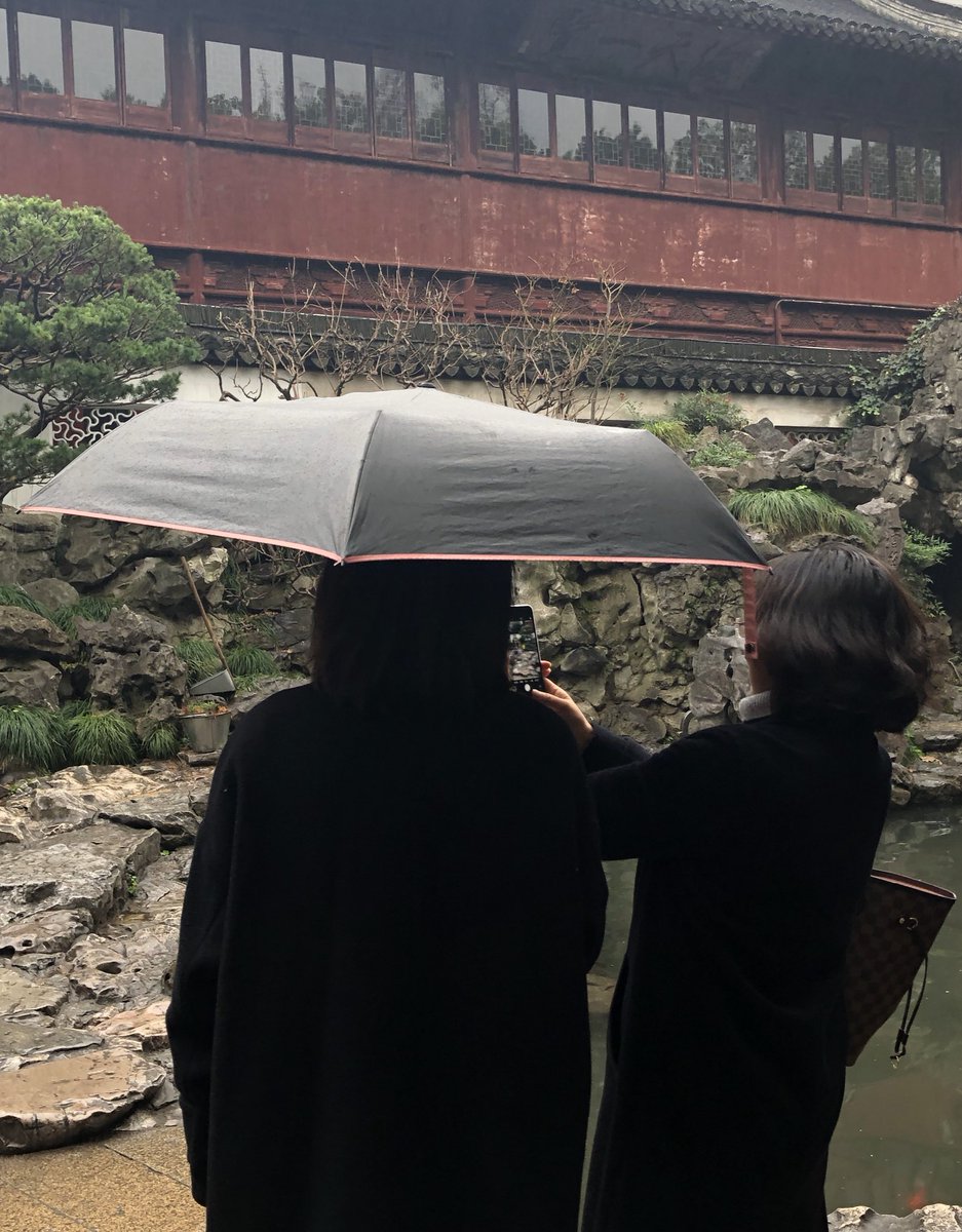 violenkill's tweet photo. 孤独的人总是喜欢看着拥挤的人潮。
январские обрывки https://t.co/zvHvkPpskO