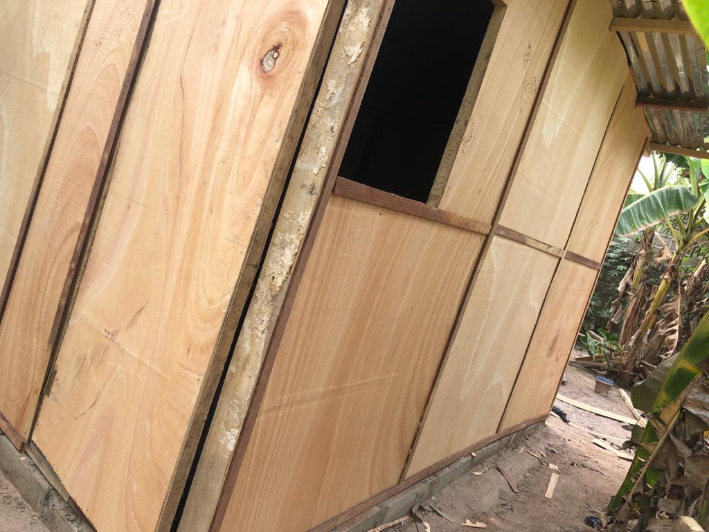 Sajurst's tweet photo. The process of putting up shelter wasn't so easy but God prevailed and we pulled through. Even though it's only a wooden shelter, it turns out to be homely enough. Thanks for the support y'all.
#sajurst #charity # humanitarian #supporttheneedy #sajurstagedcare https://t.co/V8GULcvB3O