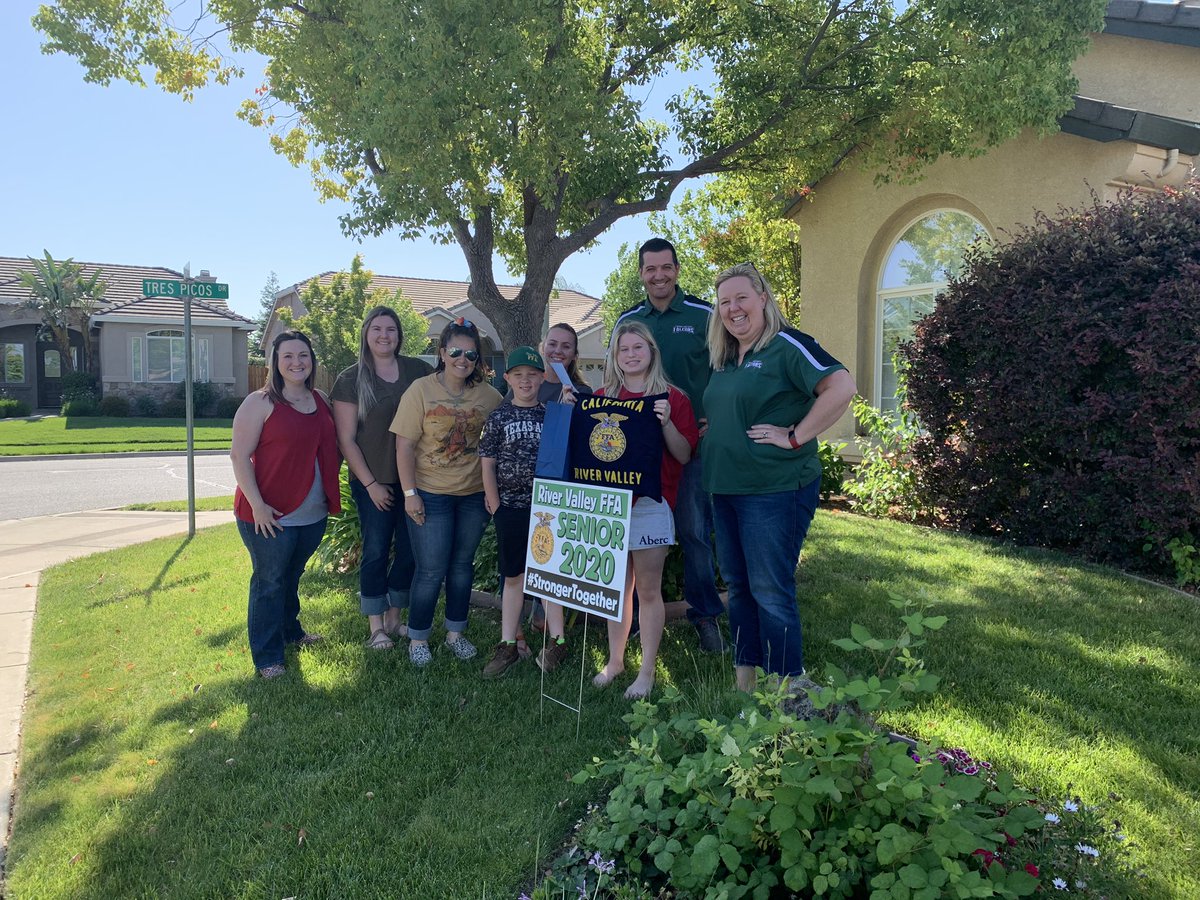 You never know when FFA Advisors May show up and knock on your door!  Today we spread a little love to our active seniors!  We love you and wish you only the free area things for your future!  You will always be part of our FFA Falcon Family! #FalconPride