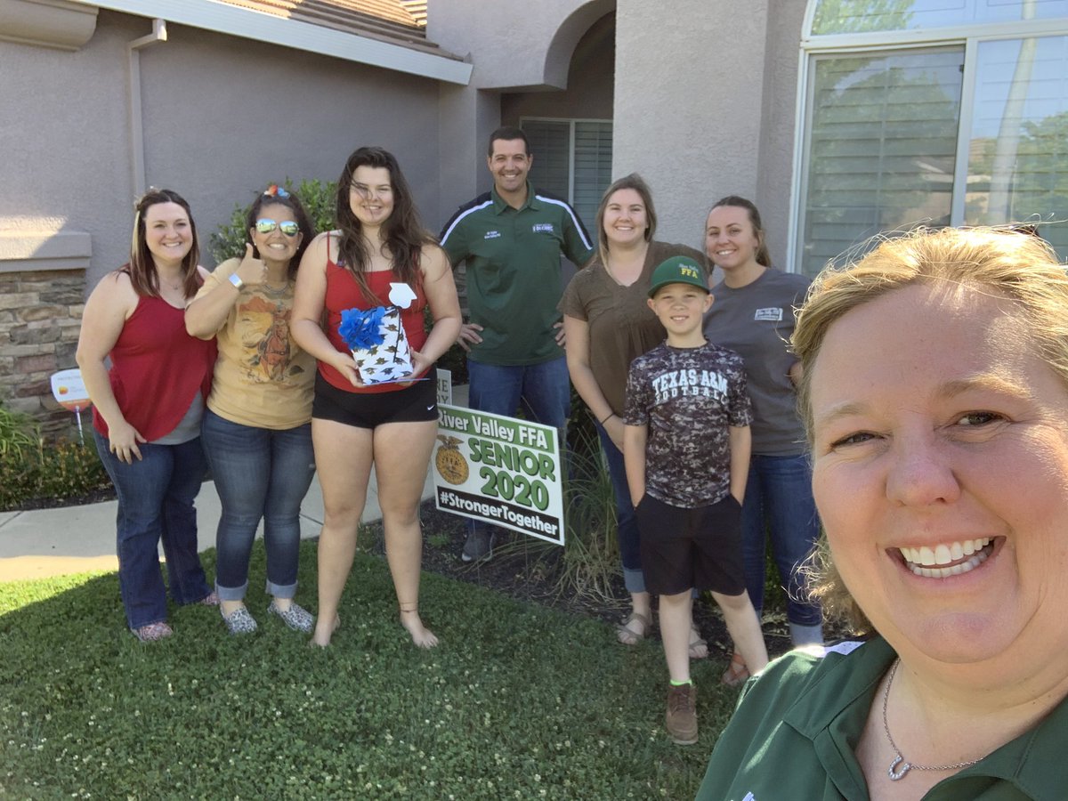 RVHSFFA's tweet photo. You never know when FFA Advisors May show up and knock on your door!  Today we spread a little love to our active seniors!  We love you and wish you only the free area things for your future!  You will always be part of our FFA Falcon Family! #FalconPride https://t.co/WEaIl7fdyB