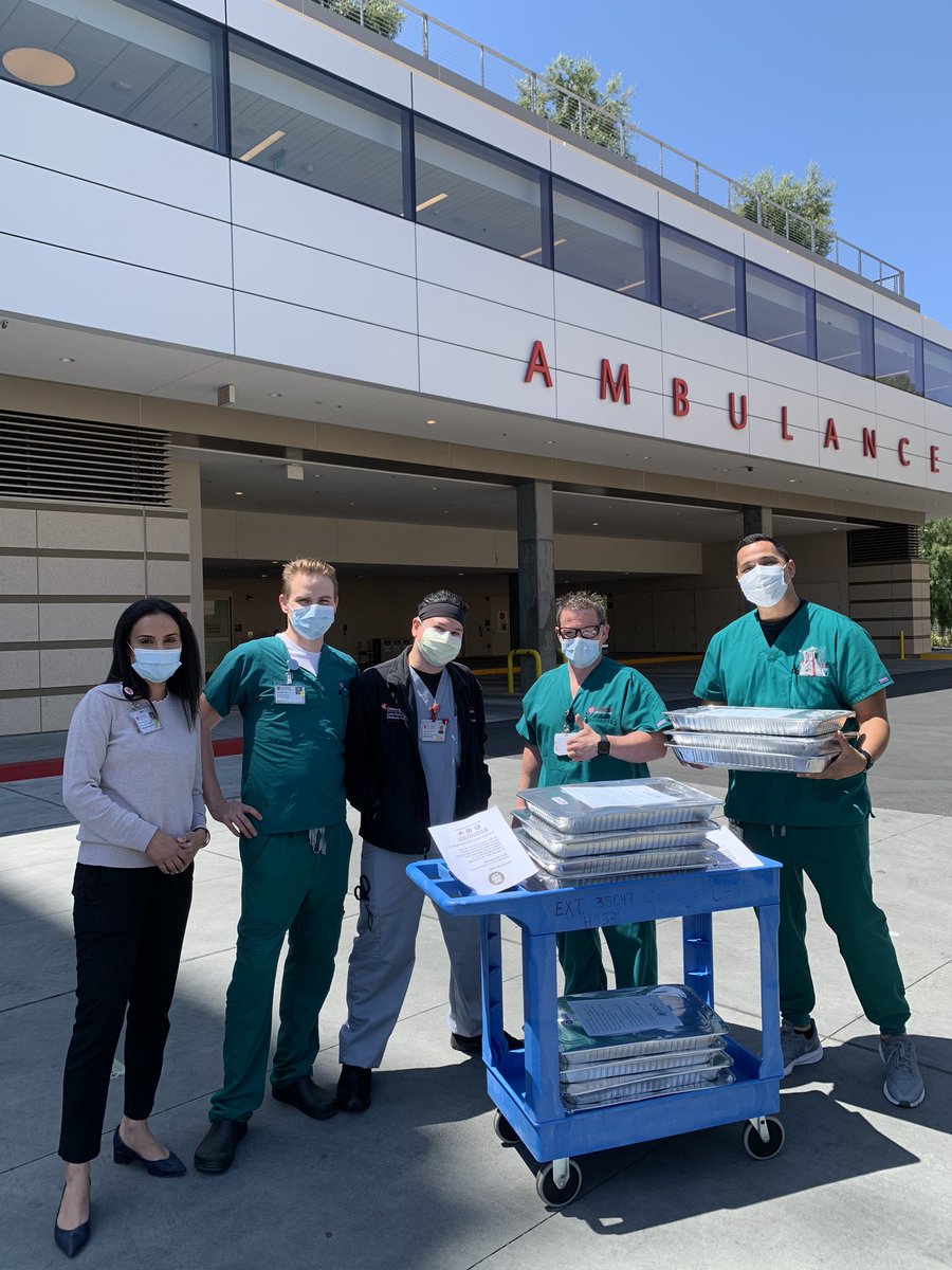 BCBurritos's tweet photo. 200+ Burritos ๐ฏ delivered to the loving medical staff at Stanford Hospital and Lucille Packard Childrenโs hospital! ๐๐ฝ๐จ๐ฉโค๏ธBig thank you to our partners today! @abioproperties @COVIDJournal #feedthefirst https://t.co/hIu0c5Kw1s