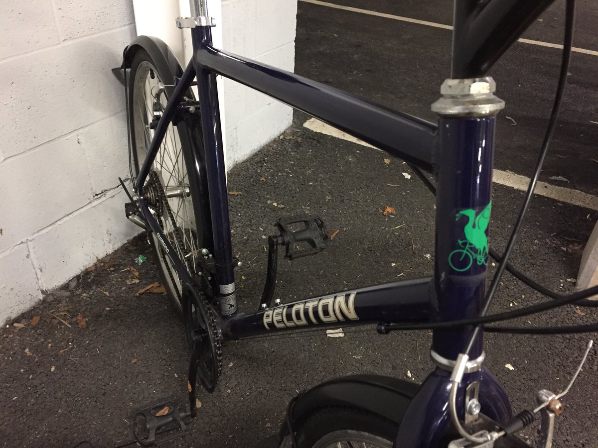 PelotonLiv's tweet photo. FREE BIKE for key workers! A classy, large, fully refurbished winner. Would suit someone 5’8”-6’.2”. Get in touch if you’re a pandemic hero! 
Please tweet with all your might https://t.co/HbhasTOaMs