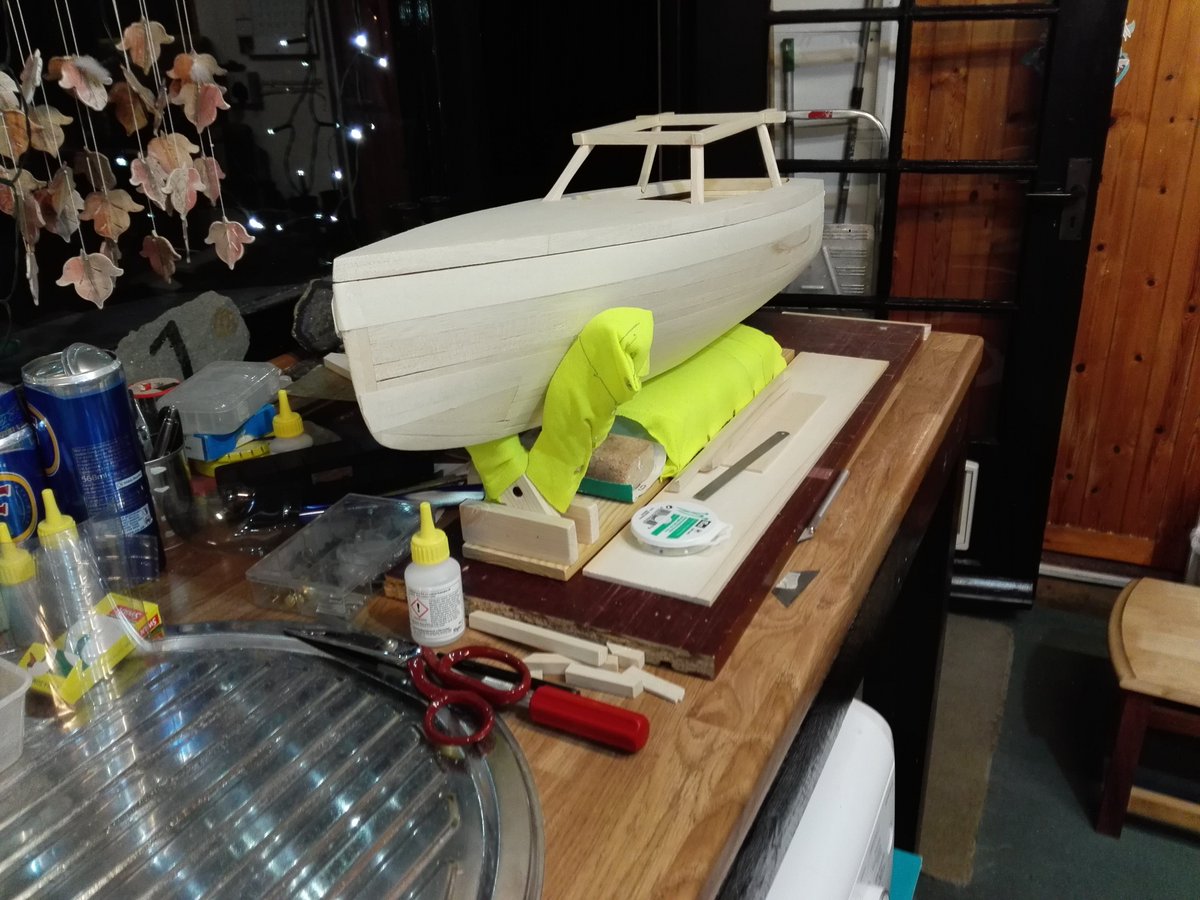 A late addition this evening - boat stand - heavy winds (light breeze) caused some hull damage falling off of the work bench. Lightning fast reaction = not so bad, easy sand out.